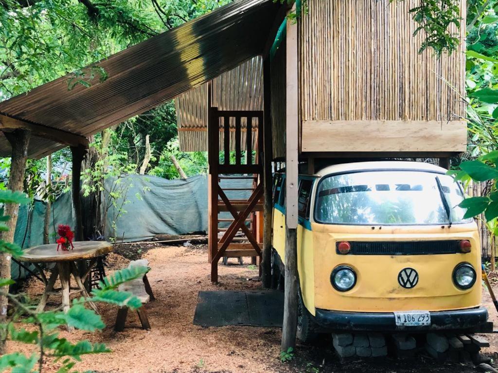 Rainbow Caravan Hostel Las Pilas Esterno foto
